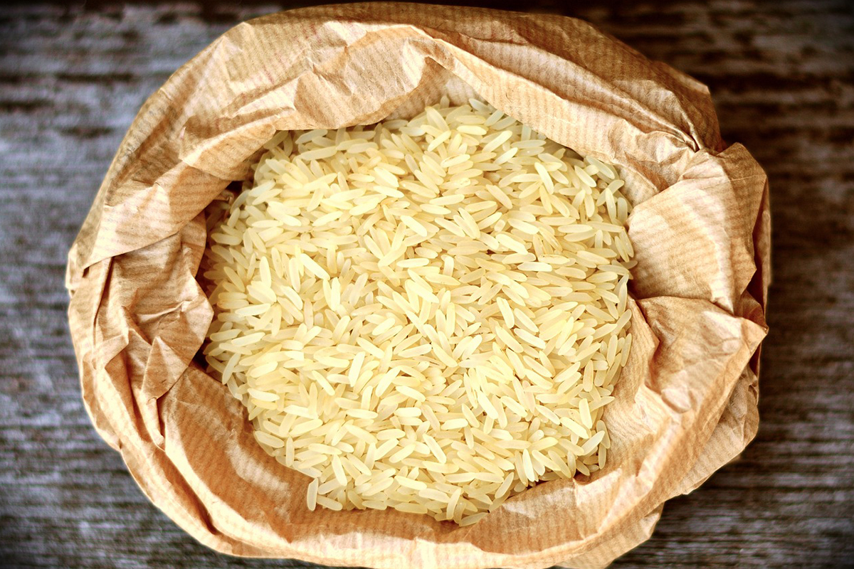 You are currently viewing Reis werfen an der Hochzeit: Eine zeitlose Tradition voller Symbolik